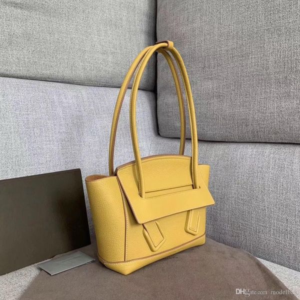 580725 cloud pack bag designer bags single luxury inclined shoulder brand fashion famous women handbags crossbody waist 2020 classics ss
580725 cloud pack bag designer bags single luxury inclined shoulder brand fashion famous women handbags crossbody waist 2020 classics ss