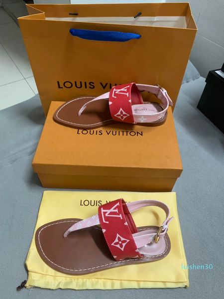 delivery 2020 spring and summer sandals female fashion designer flip flops luxury open toe flat sandals l30, Black
delivery 2020 spring and summer sandals female fashion designer flip flops luxury open toe flat sandals l30, Black