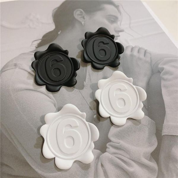 2020 new acrylic earrings flower number 6 catwalk style exaggerated earrings jewlry accessories for women party, Golden
2020 new acrylic earrings flower number 6 catwalk style exaggerated earrings jewlry accessories for women party, Golden