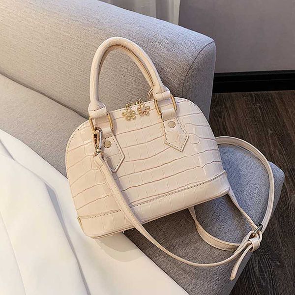 crocodile pattern small tote shell bag 2020 new high-quality pu leather women's handbag travel shoulder messenger bag
crocodile pattern small tote shell bag 2020 new high-quality pu leather women's handbag travel shoulder messenger bag