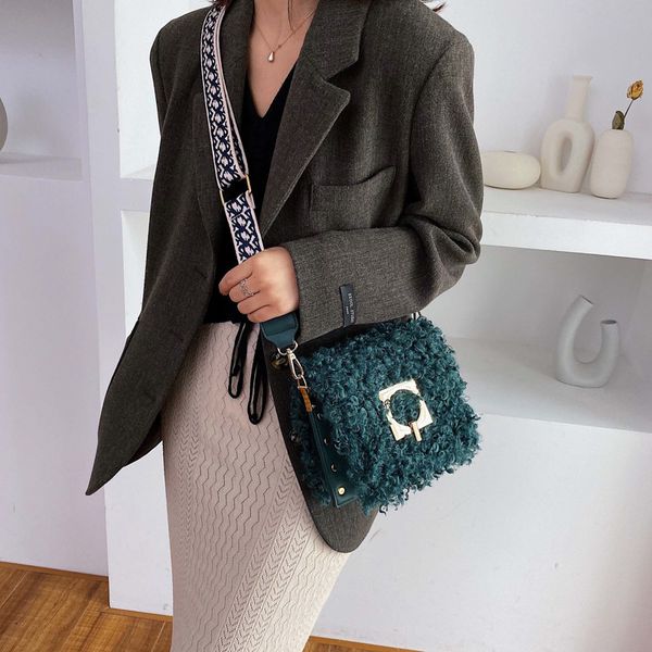girl single shoulder bag, lady oblique satchel, internet celebrity woman hair fluffy square bag
girl single shoulder bag, lady oblique satchel, internet celebrity woman hair fluffy square bag