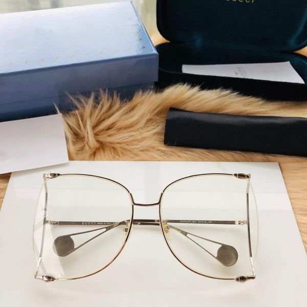 luxury 0252 sunglasses women designer popular fashion style uv protection lens come with case, White;black
luxury 0252 sunglasses women designer popular fashion style uv protection lens come with case, White;black