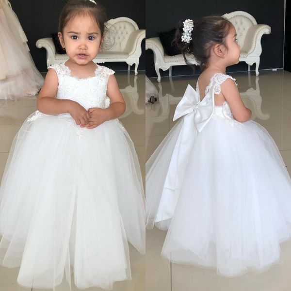 cute lace tulle a line bow flower girls dresses backless floor length sleeveless first holy communion dresses vestidos de desfile de niñas, White;blue
cute lace tulle a line bow flower girls dresses backless floor length sleeveless first holy communion dresses vestidos de desfile de niñas, White;blue