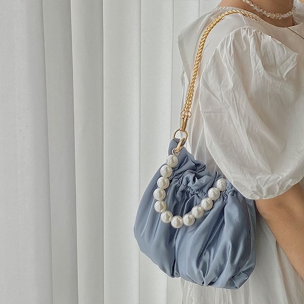 2020 новые женские сумки шелковый bucket бисероплетение ручки ruched цепи сплошной одного плеча мешки сумочка женственная сумка
2020 новые женские сумки шелковый bucket бисероплетение ручки ruched цепи сплошной одного плеча мешки сумочка женственная сумка