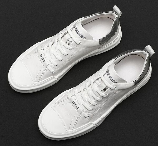 high end new design men shoes fashion man genuine leather white casual shoes men cool loafers flat shoes
high end new design men shoes fashion man genuine leather white casual shoes men cool loafers flat shoes