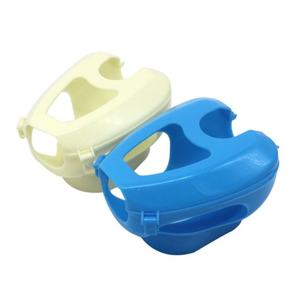 plastic pigeon holder convenient feeding vaccination wear feet pet fixing tools durable bird supplies separable not harm body d
plastic pigeon holder convenient feeding vaccination wear feet pet fixing tools durable bird supplies separable not harm body d