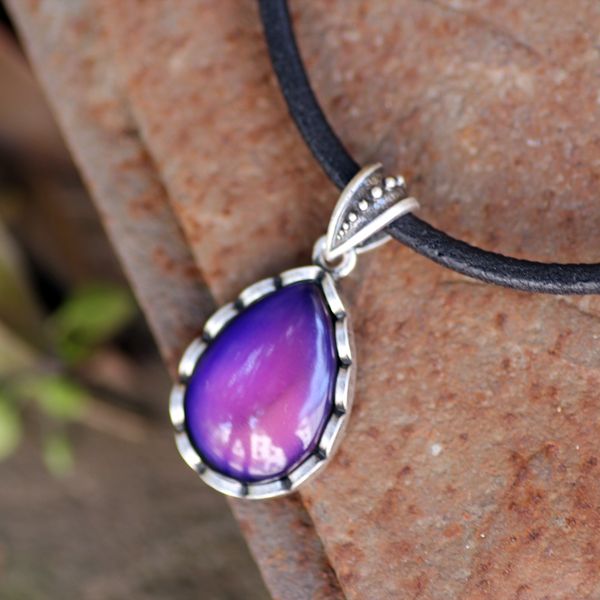 handmade real leather chain antique silver plated color change pendant necklace for womens gift
handmade real leather chain antique silver plated color change pendant necklace for womens gift