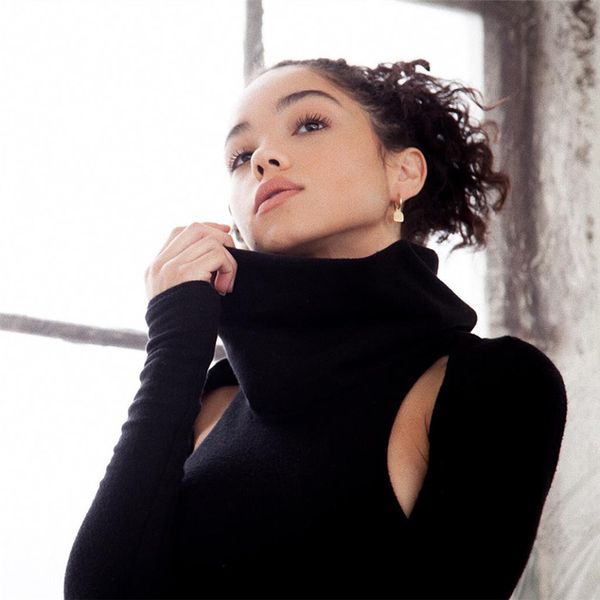 2018 autumn punk gothic girls turtleneck cropped backless hollow out women's long sleeve high neck pullover female, Black
2018 autumn punk gothic girls turtleneck cropped backless hollow out women's long sleeve high neck pullover female, Black
