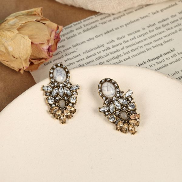 new women's fashion crystal earrings rhinestone red / pink glass black resin sweet metal leaf ear earrings for girl flower gem, Silver
new women's fashion crystal earrings rhinestone red / pink glass black resin sweet metal leaf ear earrings for girl flower gem, Silver
