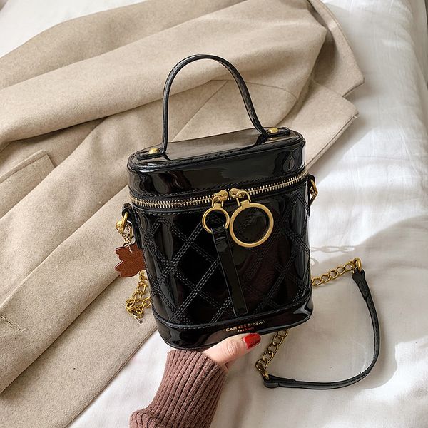 summer ins western style patent leather bag women's 2020 new style korean-style versitile fashion chain shoulder buet bag
summer ins western style patent leather bag women's 2020 new style korean-style versitile fashion chain shoulder buet bag