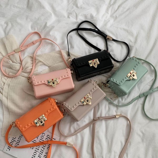 2020 fashion women flap messenger bags pvc jelly bag shoulder crossbody bags for women's rivet lock leather handbag
2020 fashion women flap messenger bags pvc jelly bag shoulder crossbody bags for women's rivet lock leather handbag