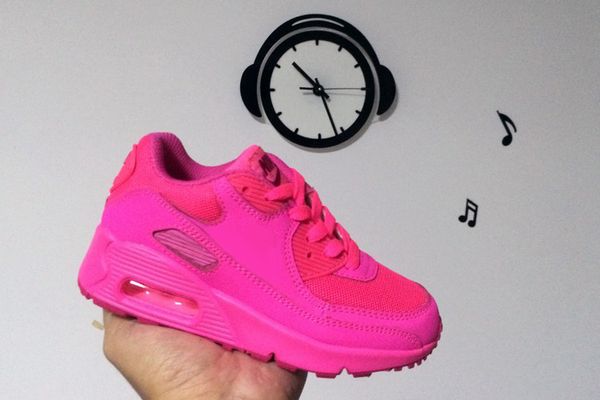 2020 kids leather and mesh breathable running shoes airing fashion designers luxury classic world cup triple white black272u, Black
2020 kids leather and mesh breathable running shoes airing fashion designers luxury classic world cup triple white black272u, Black