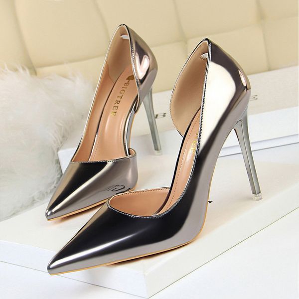 wonen high heels shoes fashion women pumps patent leather classic pumps women heels ladies party bridal shoes plus size 43, Black
wonen high heels shoes fashion women pumps patent leather classic pumps women heels ladies party bridal shoes plus size 43, Black