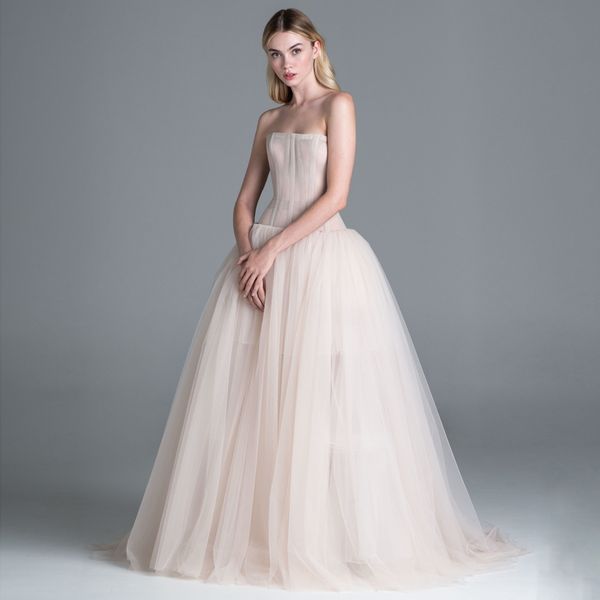 stunning a line pleated prom dresses strapless neck evening gowns plus size sweep train tulle formal dress, Black
stunning a line pleated prom dresses strapless neck evening gowns plus size sweep train tulle formal dress, Black