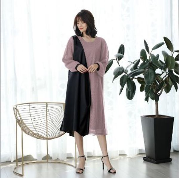 round neck contrast sun satin panel lace three-dimensional cutting temperament dress spring large women's dress, Black;gray
round neck contrast sun satin panel lace three-dimensional cutting temperament dress spring large women's dress, Black;gray