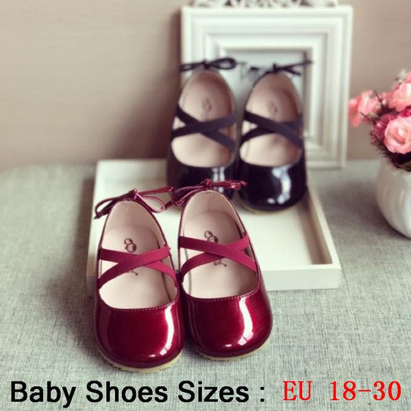 1-6 years old sweet casual baby shoes princess girls baby kids bright leather solid crib babe infant toddler cute bow kids shoes
1-6 years old sweet casual baby shoes princess girls baby kids bright leather solid crib babe infant toddler cute bow kids shoes