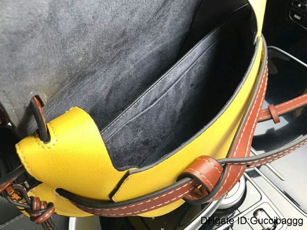 2019 горячая продажа женщин сумки конструктора crossbody посыльного плеча сумки цепи мешок хорошего качества пу кожа кошельки женские сумки
2019 горячая продажа женщин сумки конструктора crossbody посыльного плеча сумки цепи мешок хорошего качества пу кожа кошельки женские сумки