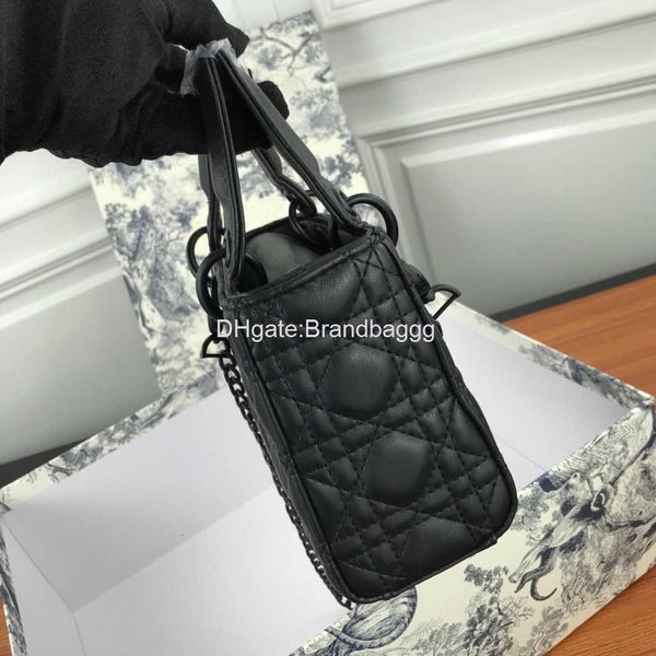 2020 2020 womens luxury designer bag letter handbags purse crossbody bag luxury matte bags brand fashion designer tote bag
2020 2020 womens luxury designer bag letter handbags purse crossbody bag luxury matte bags brand fashion designer tote bag