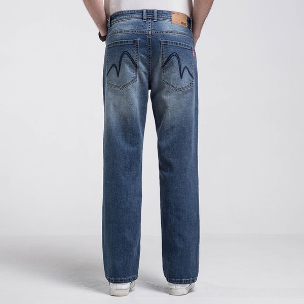 2018 new style autumn jeans men loose straight youth trousers men's trousers elasticity slim fit autumn and winter thick, Blue
2018 new style autumn jeans men loose straight youth trousers men's trousers elasticity slim fit autumn and winter thick, Blue