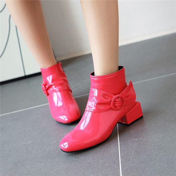 2019 luxury shoes women desiners faux patent leather black red block chunky heel fashion ankle boots buckle bow shoes
2019 luxury shoes women desiners faux patent leather black red block chunky heel fashion ankle boots buckle bow shoes