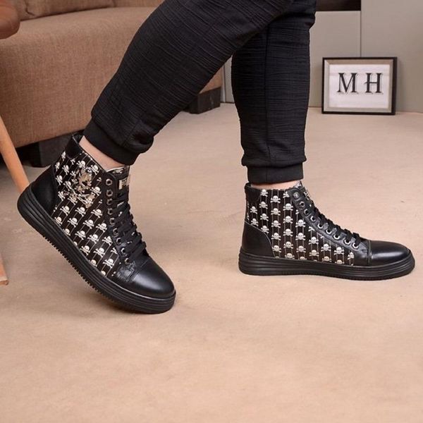 r10 fashion trendy casual men shoes, comfortable luxury men shoes leather sneakers original box packaging zapatos hombre, Black
r10 fashion trendy casual men shoes, comfortable luxury men shoes leather sneakers original box packaging zapatos hombre, Black