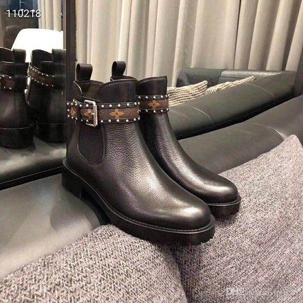 booties women's fashion spring and autumn new martin boots buckle with round head black comfortable retro flat boots casual single boot
booties women's fashion spring and autumn new martin boots buckle with round head black comfortable retro flat boots casual single boot
