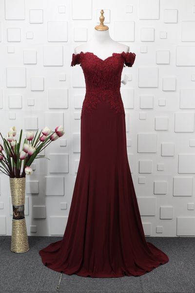burgundy mermaid long evening dresses with lace appliques 2020 off shoulder evening gown robe de soiree, Black;red
burgundy mermaid long evening dresses with lace appliques 2020 off shoulder evening gown robe de soiree, Black;red
