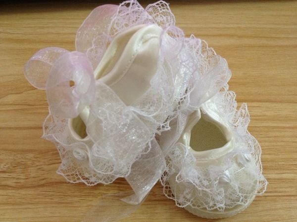 todder pre-walker shoes rose flowers ribbon bow princess soft sole newborn baby shoes
todder pre-walker shoes rose flowers ribbon bow princess soft sole newborn baby shoes