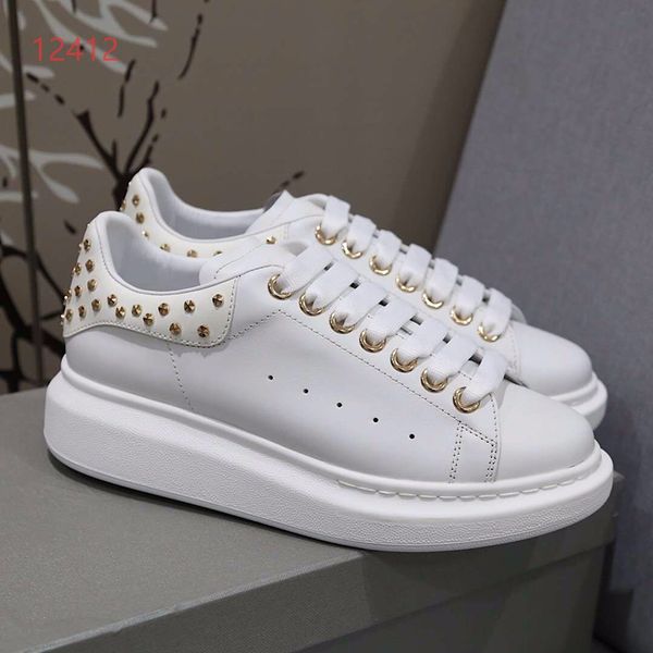 2019 men 039 women 039 fa ion white black hoe leather platform pring neaker with box ize eu35 44
2019 men 039 women 039 fa ion white black hoe leather platform pring neaker with box ize eu35 44