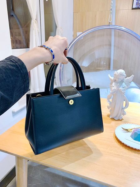 2020 fashion brand luxury shoulder bag designer handbags shopping bag luxury handbags cross-body bag box ing
2020 fashion brand luxury shoulder bag designer handbags shopping bag luxury handbags cross-body bag box ing