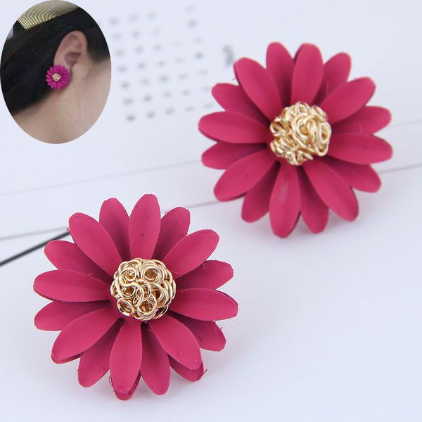 korean fashion earrings metal sweet flower chrysanthemum earrings temperament, Silver
korean fashion earrings metal sweet flower chrysanthemum earrings temperament, Silver