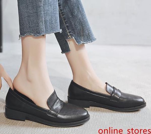 ju025 man spring casual shoes breathable light men lace-up new women s leather shoes wild personality shoes fashion big size 39-46
ju025 man spring casual shoes breathable light men lace-up new women s leather shoes wild personality shoes fashion big size 39-46