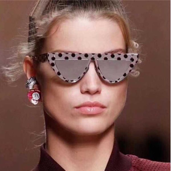 luxury cat eye wave point sunglasses women uv400 design fashion men uv400 flat retro sunglasses oculos, White;black
luxury cat eye wave point sunglasses women uv400 design fashion men uv400 flat retro sunglasses oculos, White;black