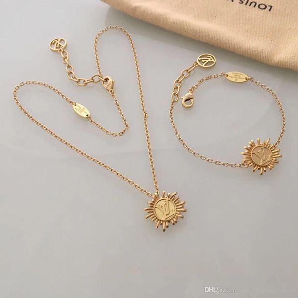 new vintage necklace bohemian statement fashion brand name and sun flower shape jewelry for women's accessories brand name stella, Golden;silver
new vintage necklace bohemian statement fashion brand name and sun flower shape jewelry for women's accessories brand name stella, Golden;silver