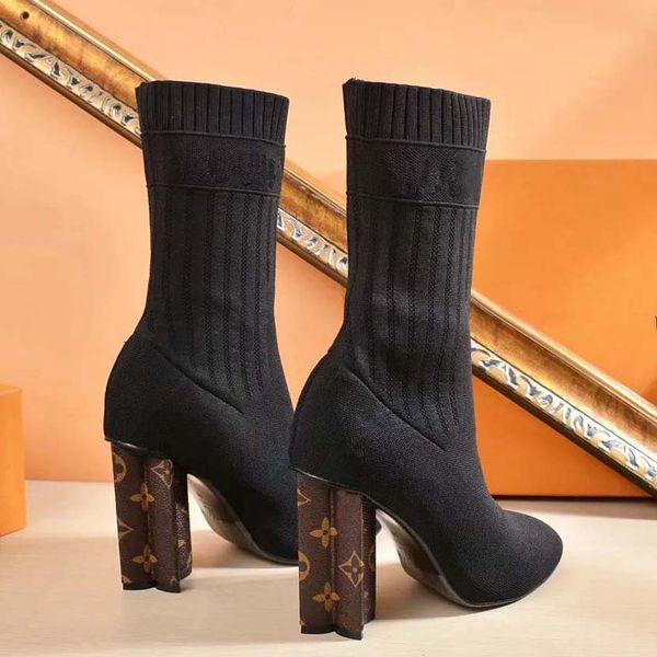 with box sneaker casual shoes trainers fashion sports shoes trainers shoes for woman dhl by toy99 lwx2011
with box sneaker casual shoes trainers fashion sports shoes trainers shoes for woman dhl by toy99 lwx2011