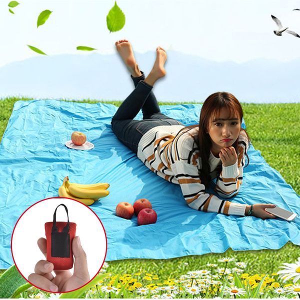 70*110cm portable camping mat outdoor ultra-thin folding pocket waterproof picnic mat nylon sand beach blanket
70*110cm portable camping mat outdoor ultra-thin folding pocket waterproof picnic mat nylon sand beach blanket
