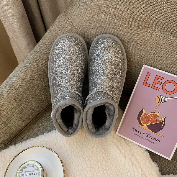 2020 winter female ankle boot silver snow boot shiny flash bling women girl fur plus velvet warm cotton shoes flat boots u11-45, Black
2020 winter female ankle boot silver snow boot shiny flash bling women girl fur plus velvet warm cotton shoes flat boots u11-45, Black