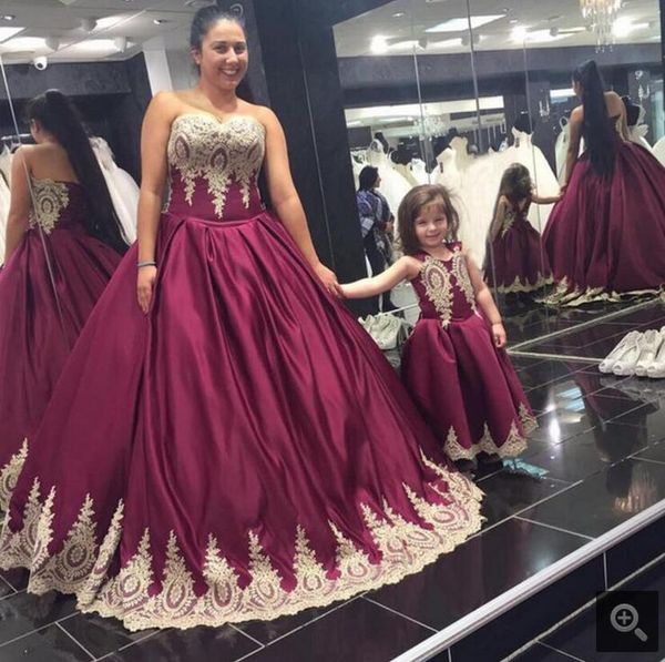 2016 ball gown lace appliques vintage puffy prom dress strapless sweetheart neck princess prom gowns selling dresses, White;black
2016 ball gown lace appliques vintage puffy prom dress strapless sweetheart neck princess prom gowns selling dresses, White;black