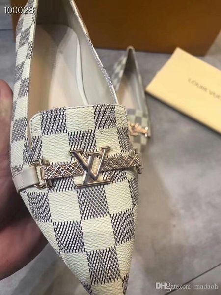 19fw crystal buckle flats woman spring autumn luxury brands pointed toe slip on flat shoes women loafers shallow casual shoes ladies madak, Black
19fw crystal buckle flats woman spring autumn luxury brands pointed toe slip on flat shoes women loafers shallow casual shoes ladies madak, Black