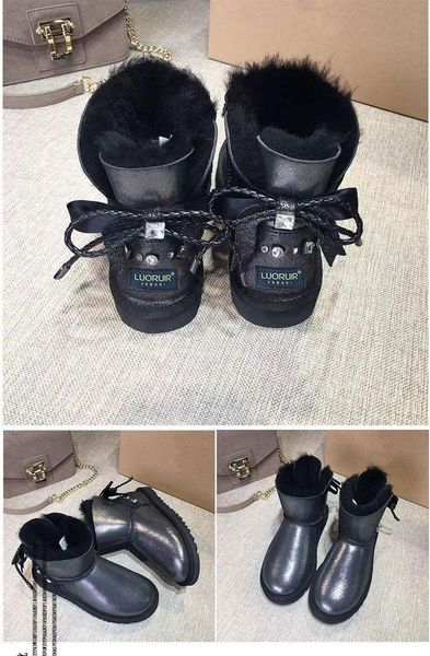 new australian snow boots female short boots winter water diamond bow flat cotton wool sheepskin one non-slip boots
new australian snow boots female short boots winter water diamond bow flat cotton wool sheepskin one non-slip boots
