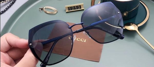 2020 new fashion ladies trend polarized decorative sunglasses plate lens frame polarized lens, Black
2020 new fashion ladies trend polarized decorative sunglasses plate lens frame polarized lens, Black