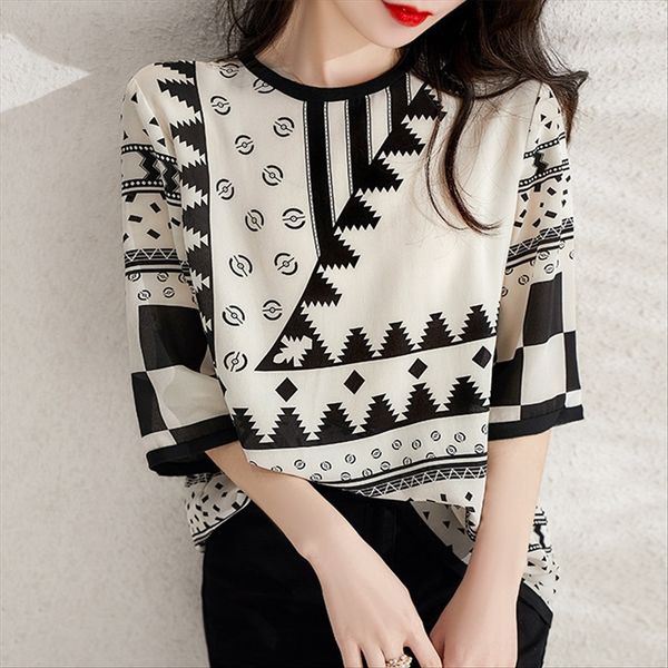 fashionable geometric printing light breathable mulberry female fashionable geometric silk printing light breathable mulberry silk f, White
fashionable geometric printing light breathable mulberry female fashionable geometric silk printing light breathable mulberry silk f, White