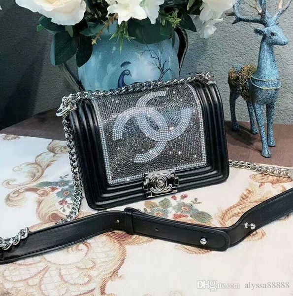 ГОРЯЧАЯ Мода Женская Кожа Crossbody Дизайнер Сумка Обложка Плед Цепи Женские Сумки На 
ГОРЯЧАЯ Мода Женская Кожа Crossbody Дизайнер Сумка Обложка Плед Цепи Женские Сумки На
