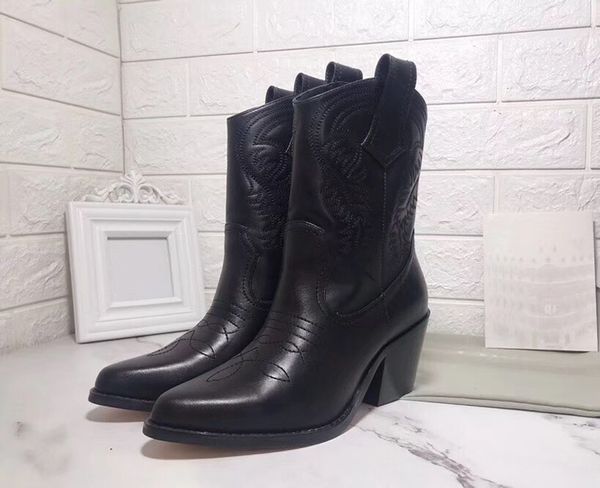 women western cowboy ankle boots fashion winter shoes polished leather embroidery booties good quality, Black
women western cowboy ankle boots fashion winter shoes polished leather embroidery booties good quality, Black