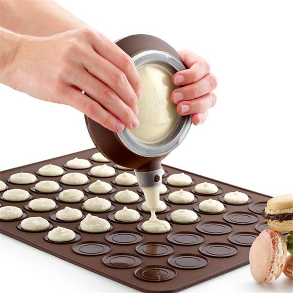 2pc/set 48 holes macaron silicone mat cake decorating tools cake mold + dessert decorating tips cream squeezing nozzle tool set
2pc/set 48 holes macaron silicone mat cake decorating tools cake mold + dessert decorating tips cream squeezing nozzle tool set