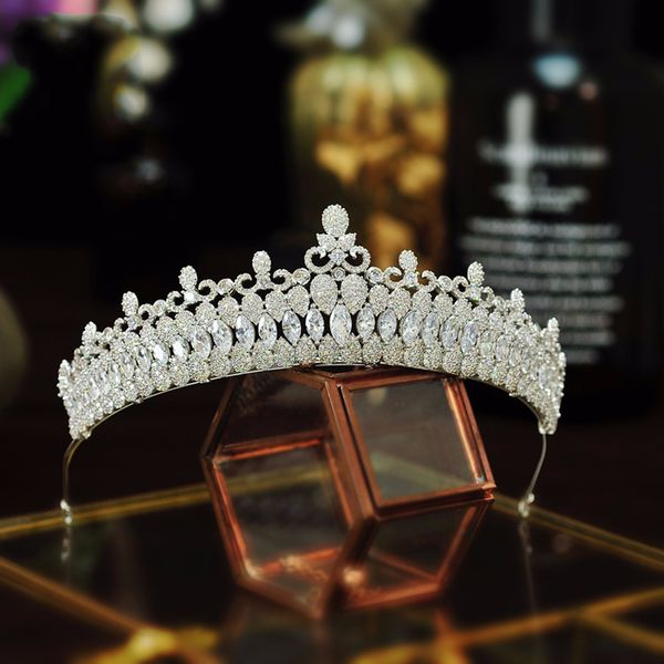 full zircon crown bridal wedding dress accessories water drop crowns and tiaras princess hair jewelry headband diadem, Golden;white
full zircon crown bridal wedding dress accessories water drop crowns and tiaras princess hair jewelry headband diadem, Golden;white