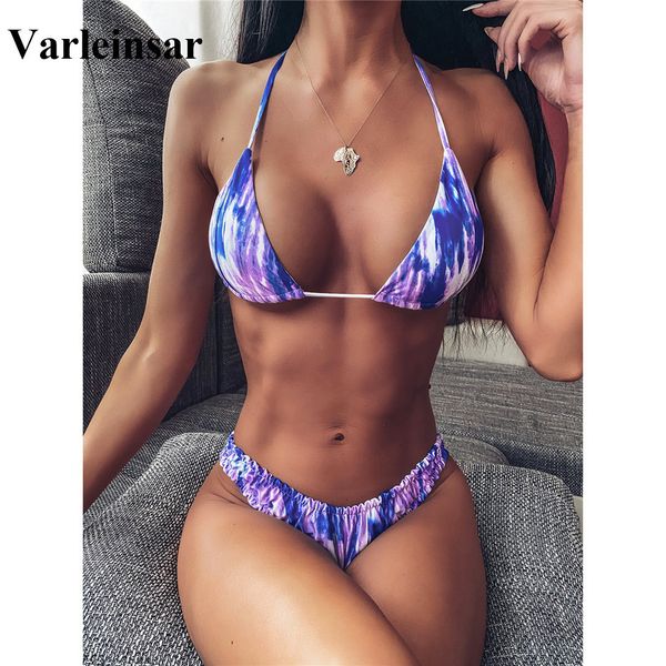 new printed 2020 halter bikini female swimsuit women swimwear two-pieces bikini set bather bathing suit swim wear v1914, White;black
new printed 2020 halter bikini female swimsuit women swimwear two-pieces bikini set bather bathing suit swim wear v1914, White;black