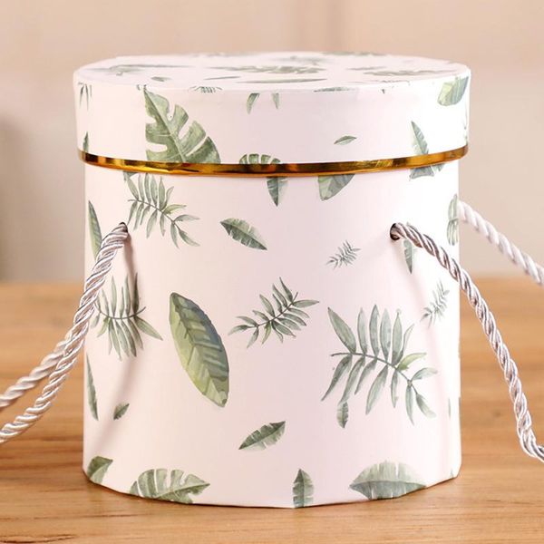 round floral boxes flower packaging paper bag gift storage box florist bouquet flower packaging box with lid lanyard 12.8*12.8cm
round floral boxes flower packaging paper bag gift storage box florist bouquet flower packaging box with lid lanyard 12.8*12.8cm