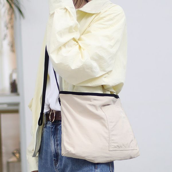 2020 new solid color small square bag simple shoulder bag casual personality zipper canvas fashion solid color messenger
2020 new solid color small square bag simple shoulder bag casual personality zipper canvas fashion solid color messenger