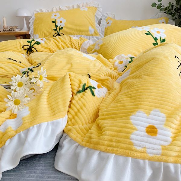winter coral fleece beddings milk mink plush denim suede fleece soft quilt cover bed sheet
winter coral fleece beddings milk mink plush denim suede fleece soft quilt cover bed sheet